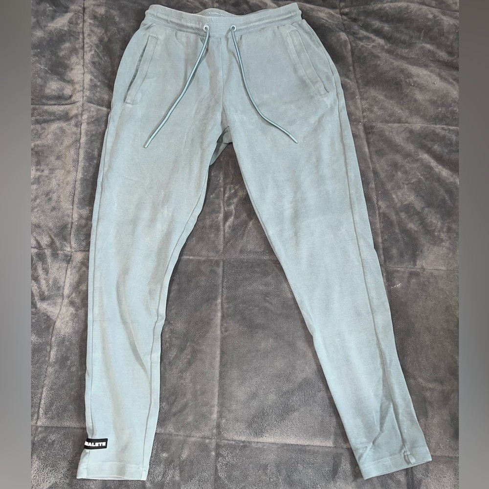 Alphalete Joggers